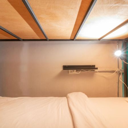 4Share Hostel (Adults Only) Bangkok Dış mekan fotoğraf