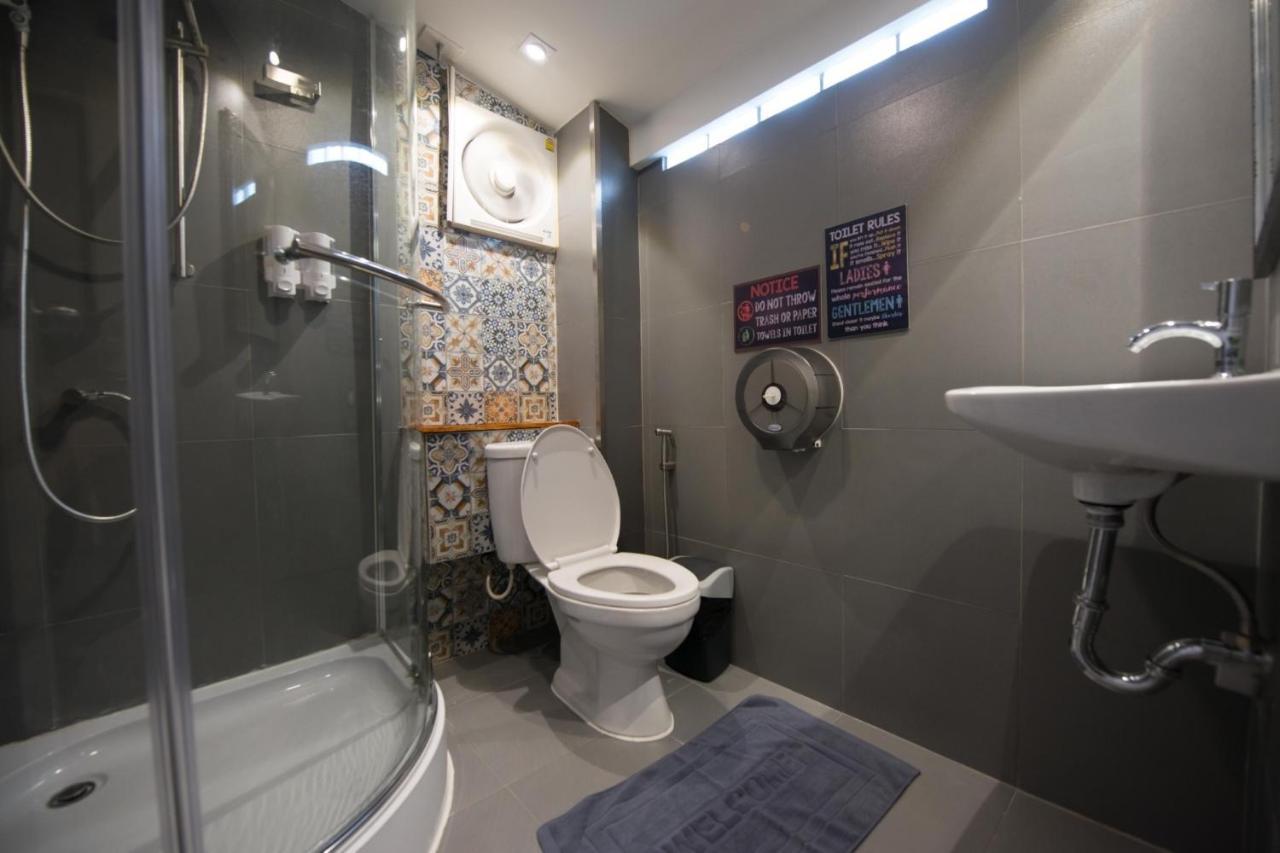 4Share Hostel (Adults Only) Bangkok Dış mekan fotoğraf