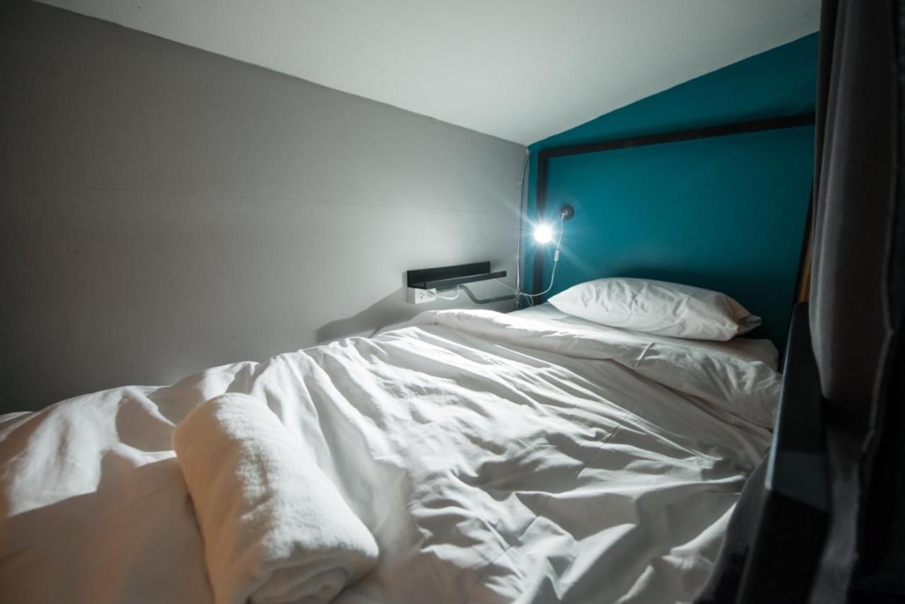 4Share Hostel (Adults Only) Bangkok Dış mekan fotoğraf