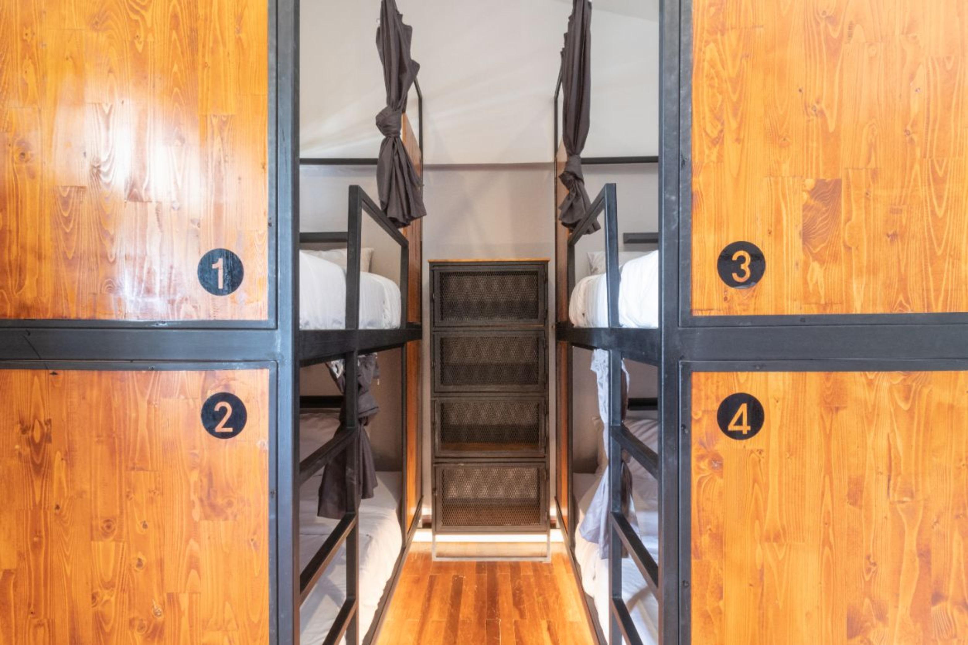 4Share Hostel (Adults Only) Bangkok Dış mekan fotoğraf
