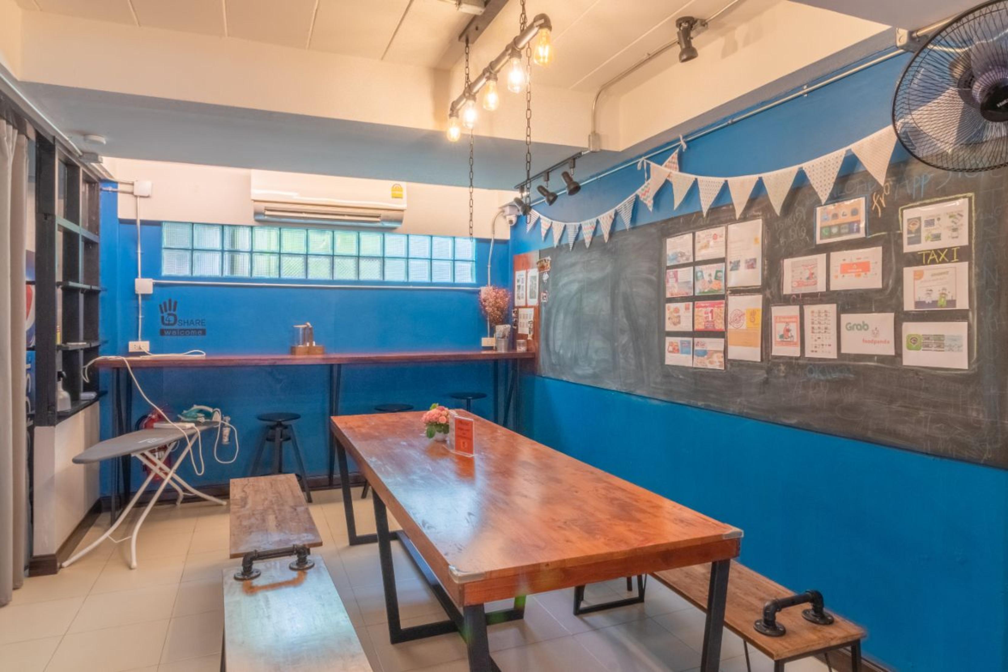 4Share Hostel (Adults Only) Bangkok Dış mekan fotoğraf
