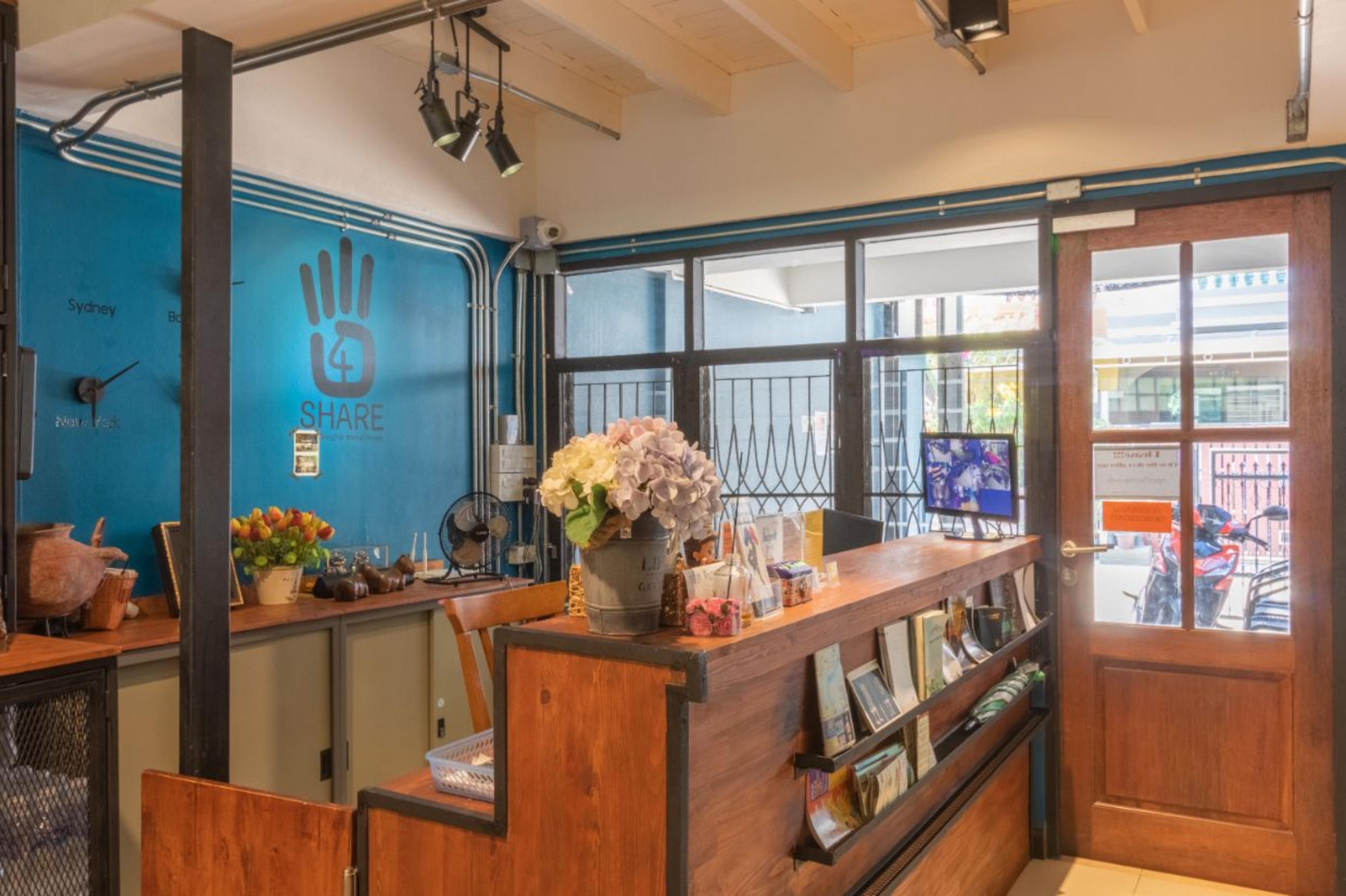 4Share Hostel (Adults Only) Bangkok Dış mekan fotoğraf